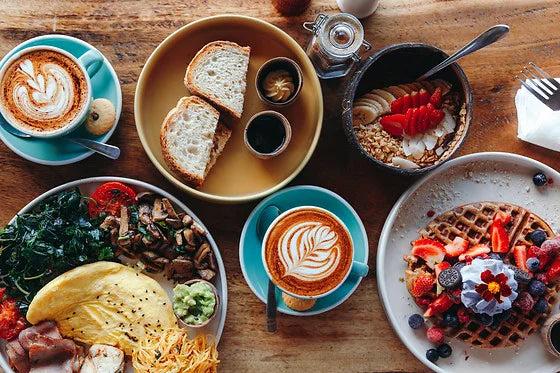 Sød frokost og kaffe til 2